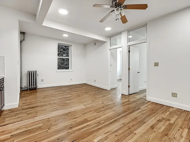 67 Clifton Pl #2R — Photo 3
