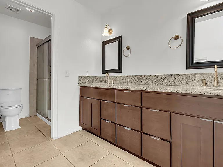 2750 N Canal St — Photo 24