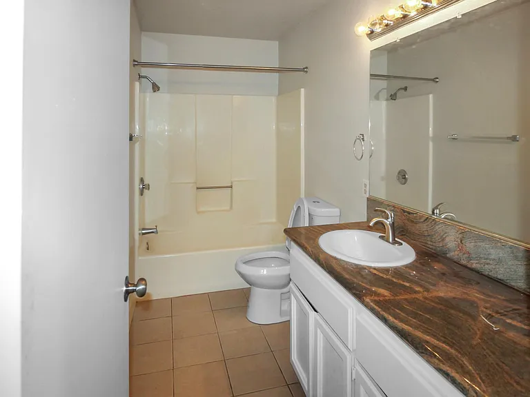 3628 Signal Hill Trl #1 — Photo 6