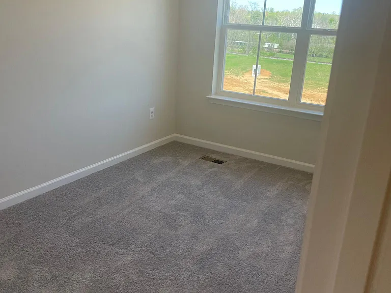 117 Swan Field Ave — Photo 5