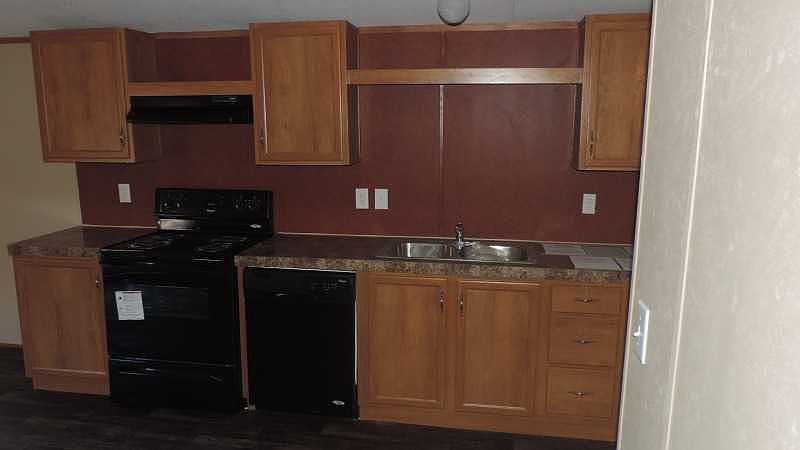 2nd image of 3400 Nne Loop 323 Trlr 89
