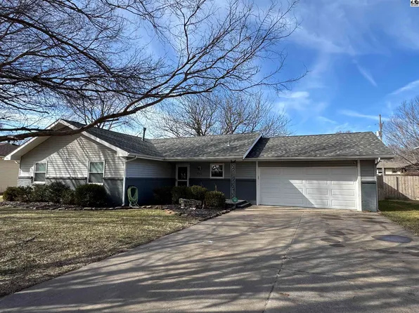 541 Parkway Ave, Pratt, KS 67124