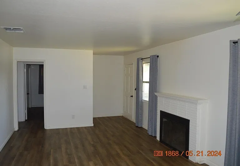 930 S Rose St — Photo 24