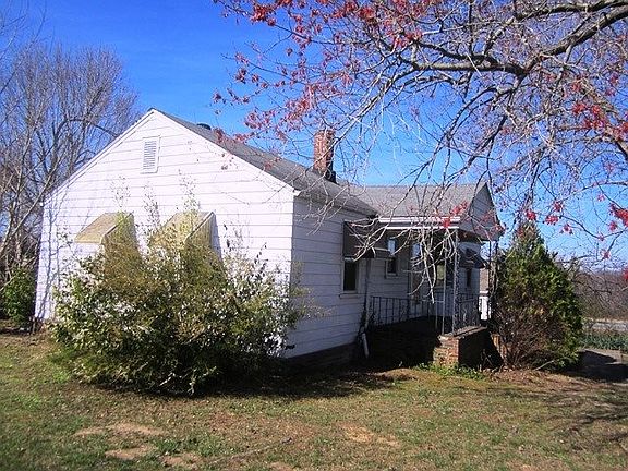 2nd image of 524 Elder St