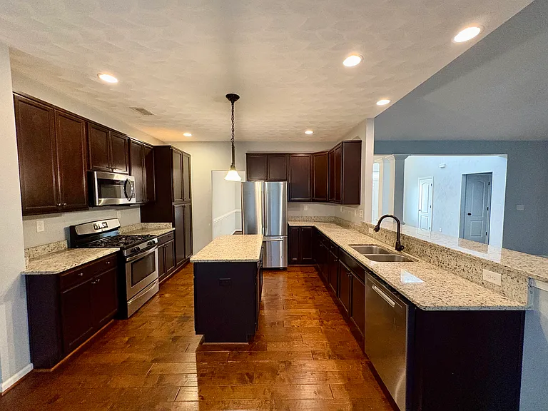 2324 Talvera Pl — Photo 3