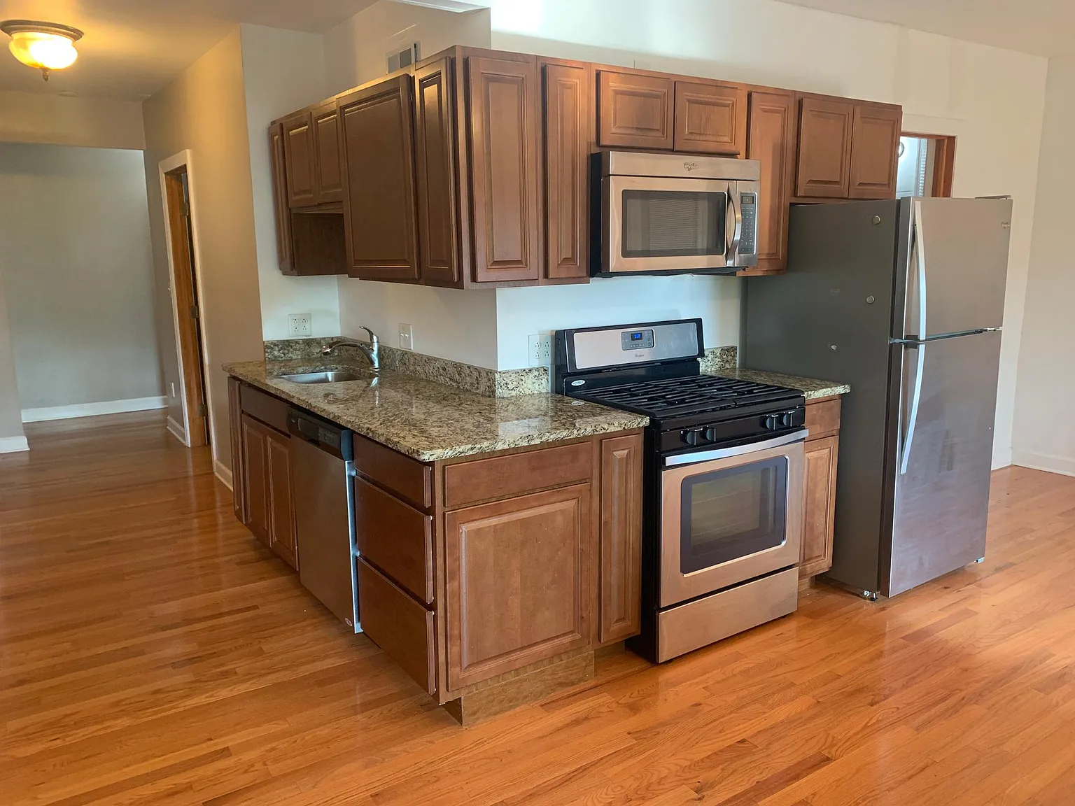 4 bed, $3,380 — Photo 3
