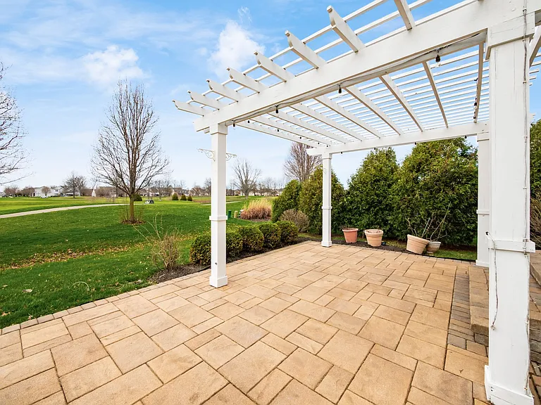 1104 Balmoral Dr #1 — Photo 59