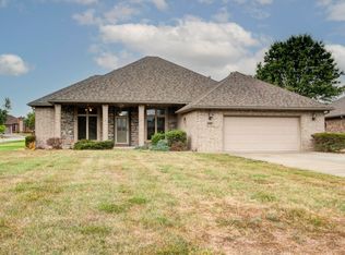 3915 S Jewell Ct, Springfield, MO 65807