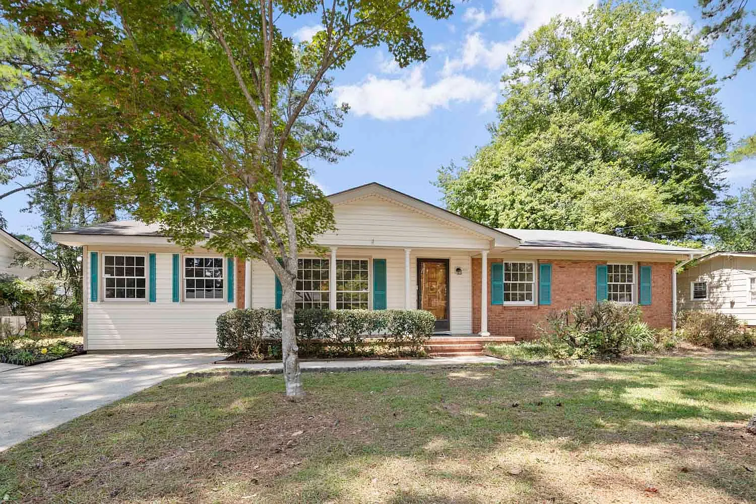 4 bed, 2.5 bath, 2015 sqft, $1,525 — Photo 1