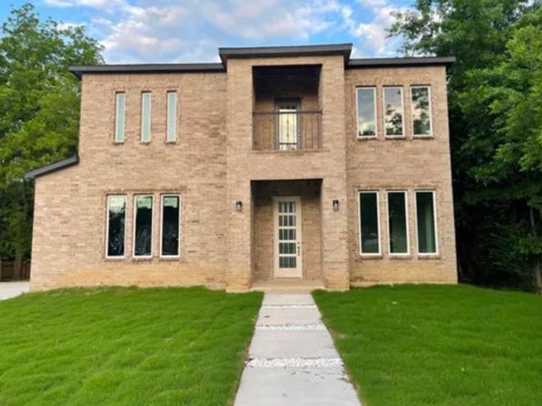 200 Brookwood Dr