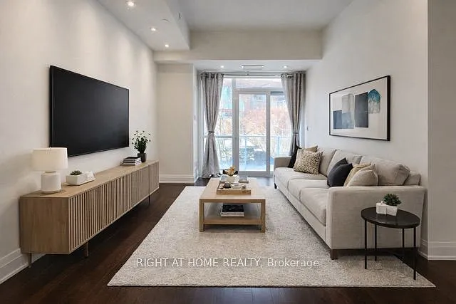 20 Fred Varley Dr #210 — Photo 9