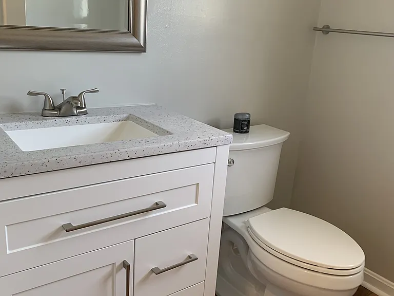 1304 Avalon Blvd — Photo 3