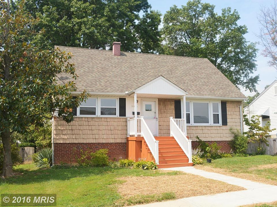 1st image of 1125 Beall Pl