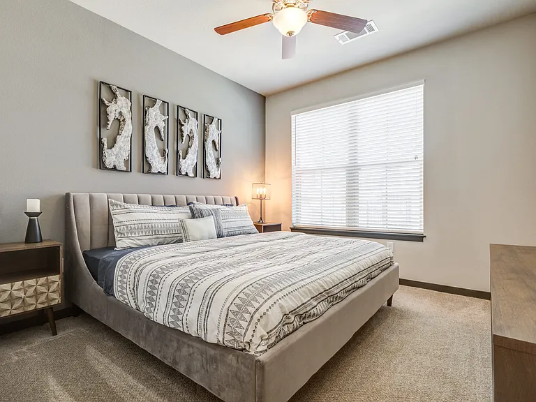 The Towne at Northgate — Photo 18