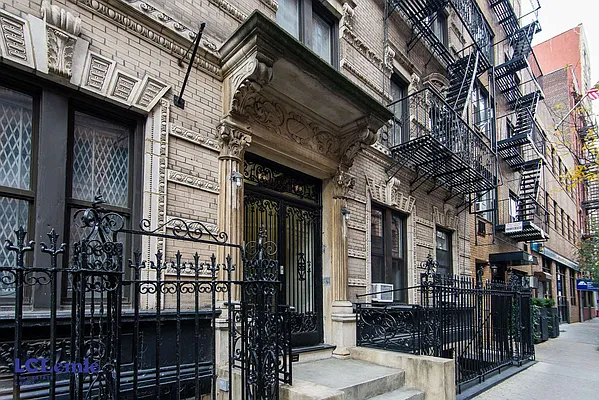 Rented by LC Lemle Real Estate Group | media 24