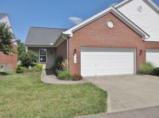 438 Woodlands Ridge Dr, Cincinnati, OH 45238