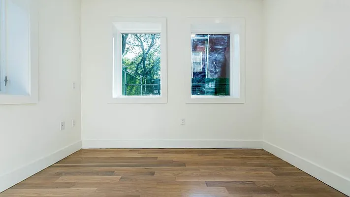 Rented by Nooklyn NYC LLC | media 24