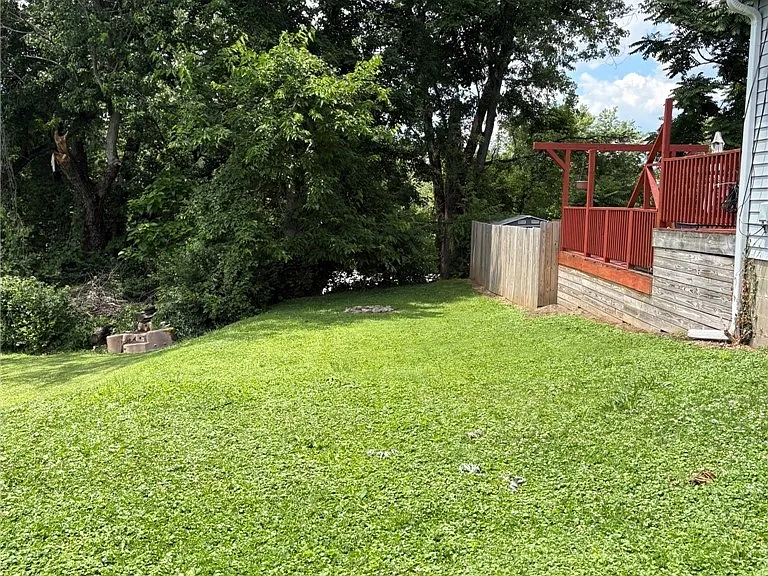 821 Goddard Ave — Photo 10