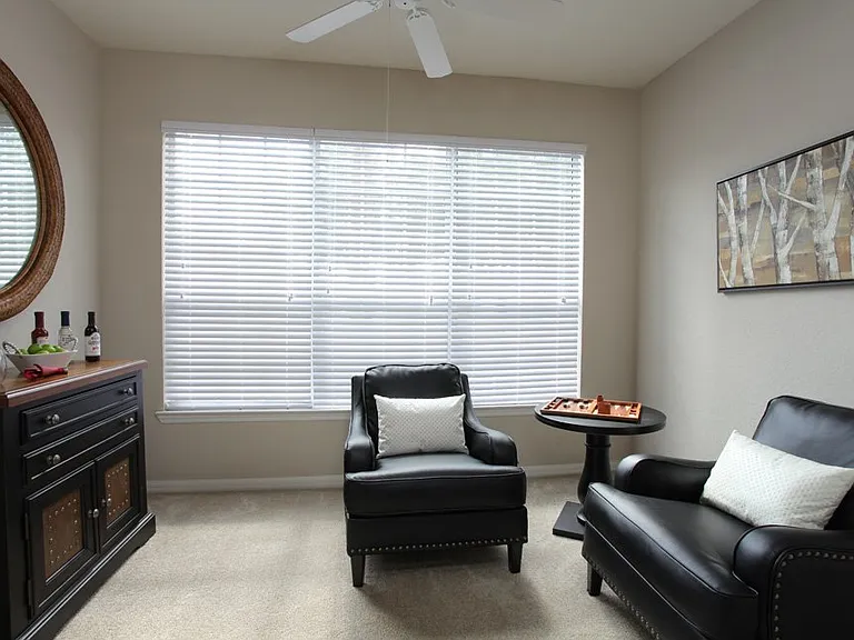 Westwood Reserve Apartments — Photo 39