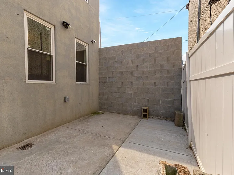 624 N 35th St #1 — Photo 13
