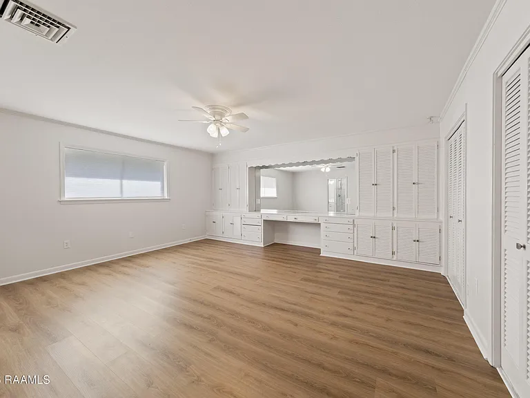 223 Stephanie Ave — Photo 13