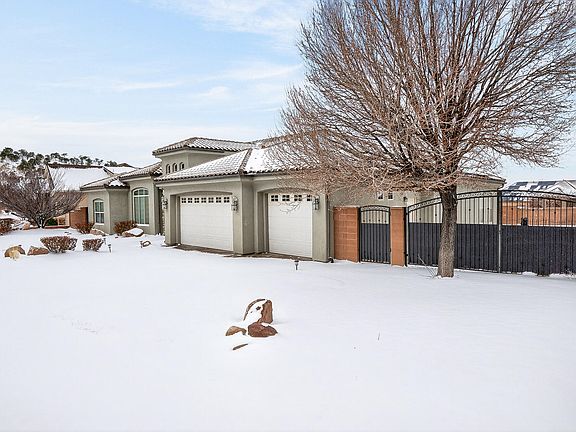 2nd image of 1055 E Mill Hollow Way