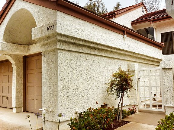 2nd image of 1423 Calle Lozano