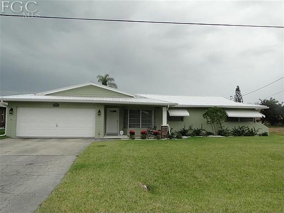 3rd image of 1946 Coral Point Dr