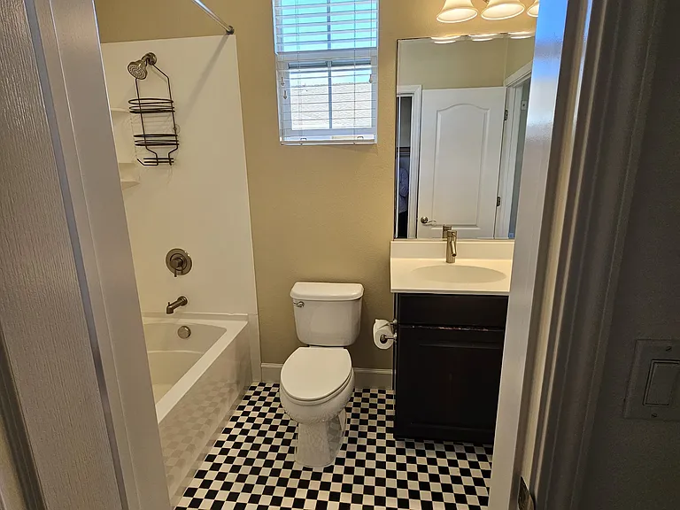205 Pender Ln — Photo 23