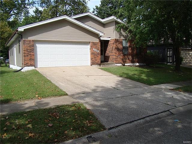 1st image of 1353 Aspen Woods Dr
