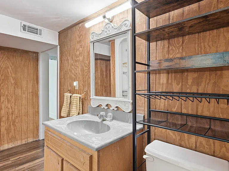 368 Oakview Dr — Photo 27