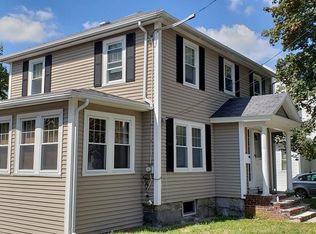 17 Lura St, Lowell, MA 01851