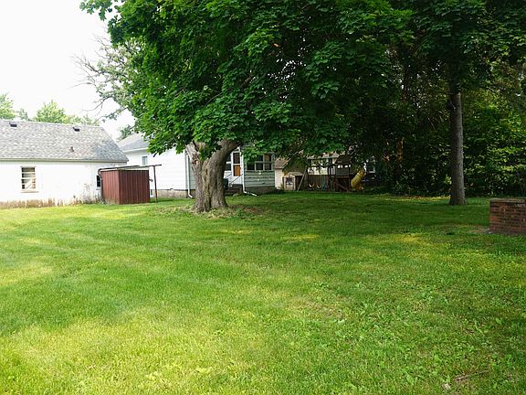 4th image of 352 Burr Oak Ave