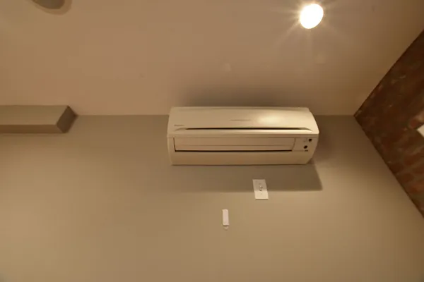 Rented by Clove Realty LLC | media 6