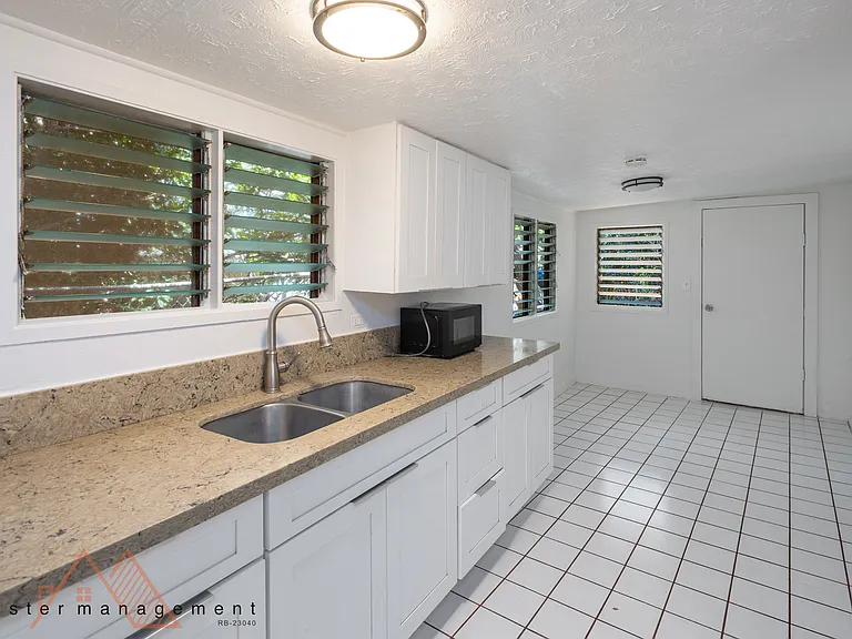 1322 Olino St #C — Photo 2