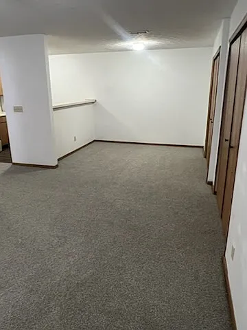 Shawnee Apartments — Photo 6