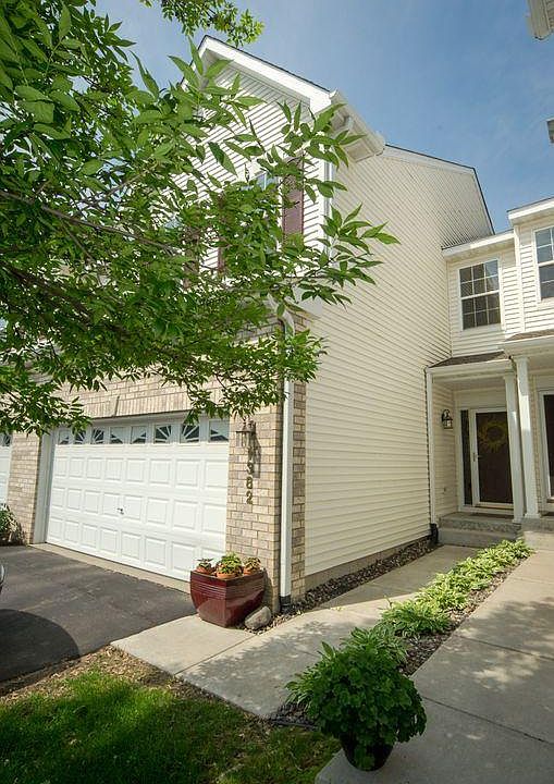 Front Entryway