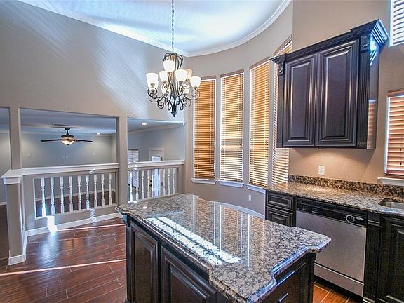 5th image of 3156 Sarina Cir