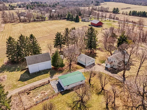 W4669 County Road A ROAD, Elkhorn, WI 53121