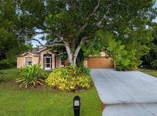 705 Magnolia Ave, Lehigh Acres, FL 33972