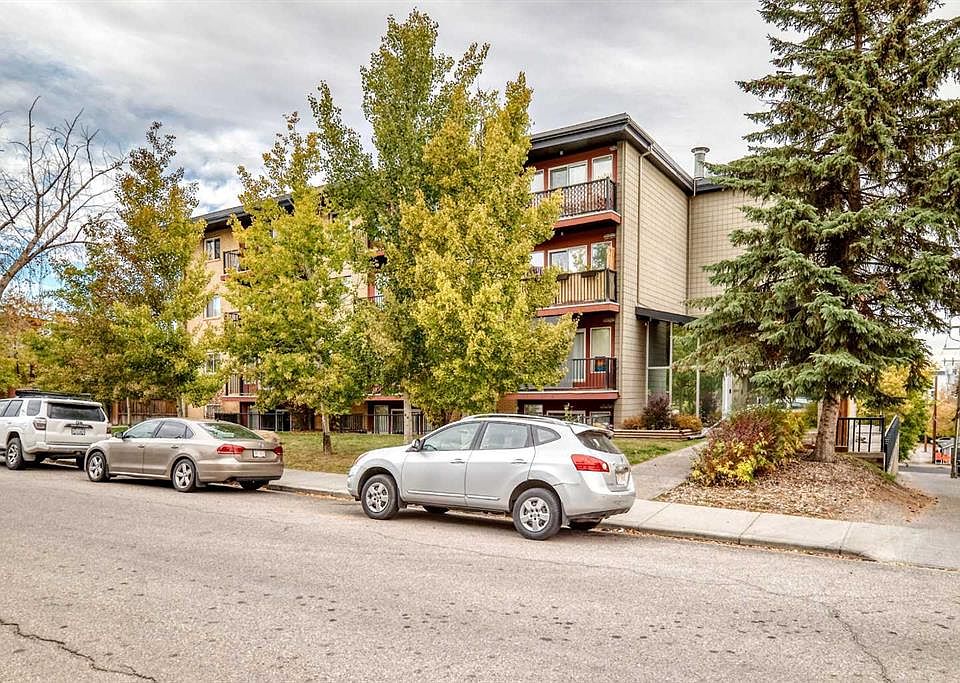 1st image of 1424 S 22nd Ave SW #103