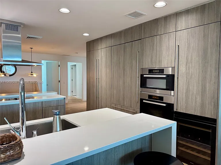 350 Ocean Dr #406N — Photo 13