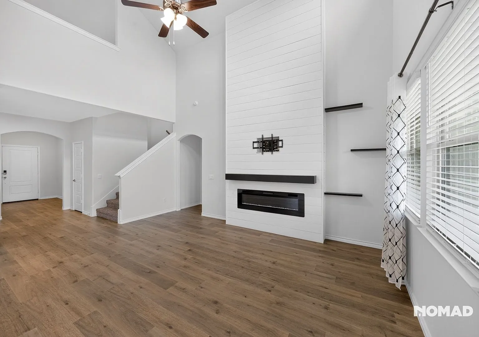 Beautiful 2023-Built Home in Highly Rated Melissa ISD EV Charger Included! — Photo 1