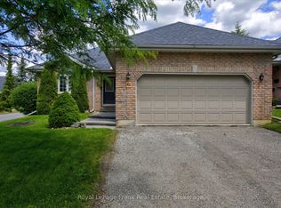 1742 Ravenwood Dr #402, Peterborough, ON K9K 2R6