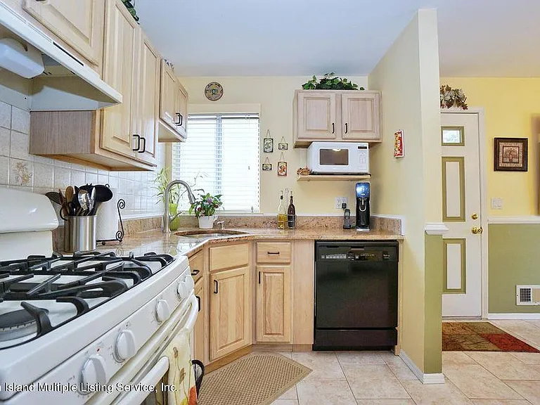 203 Gervil St #1 — Photo 7