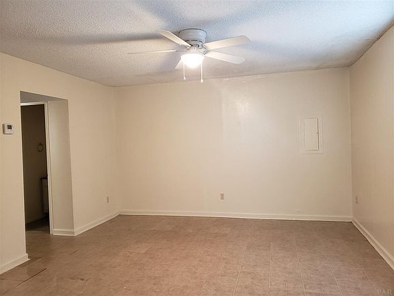 2nd image of 1151 Lake Dr #A