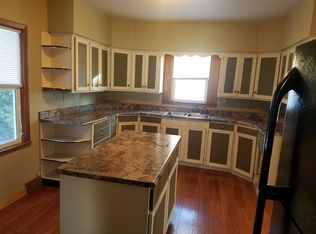 846 W 11th Ave, Oshkosh, WI 54902