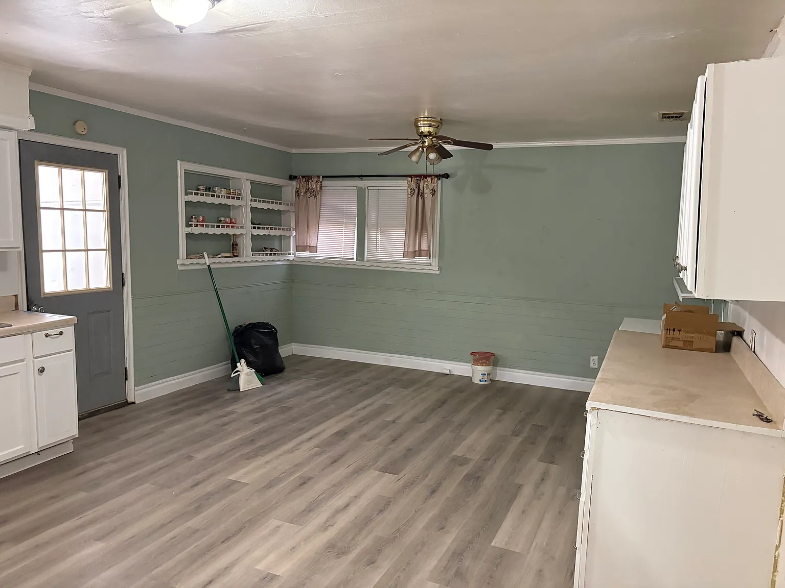 3 bed, 1376 sqft, $1,750 — Photo 3