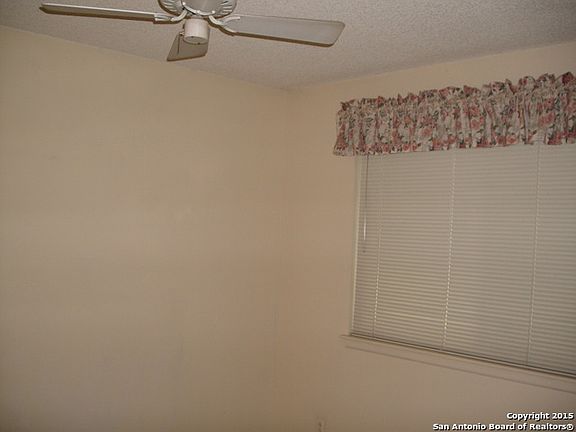 5th image of 6827 Forest Haven St