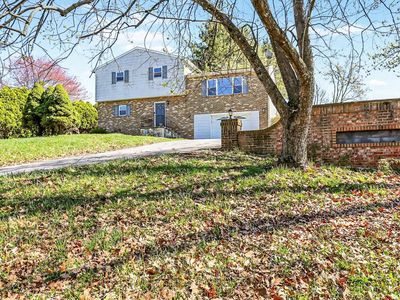 100 Hemlock Ln, Etters, PA, 17319
